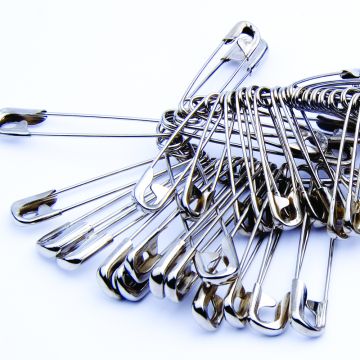 Assorted Safety Pins. Pack of 50