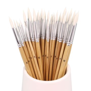 Essential Synthetic White Nylon Brushes Class Pack 50