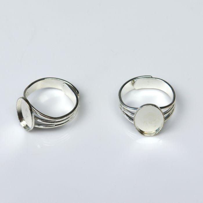 Rings Recessed Oval Setting -10 x 8mm Silver Plated. Pack of 20 Rings Recessed Oval Setting -10 x 8mm Silver Plated. Pack of 20
