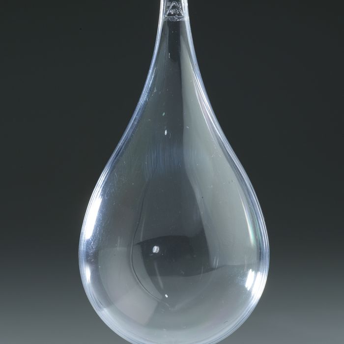 Clear Plastic Teardrop Clear Plastic Teardrop